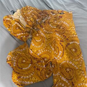 cute two piece! 🤍